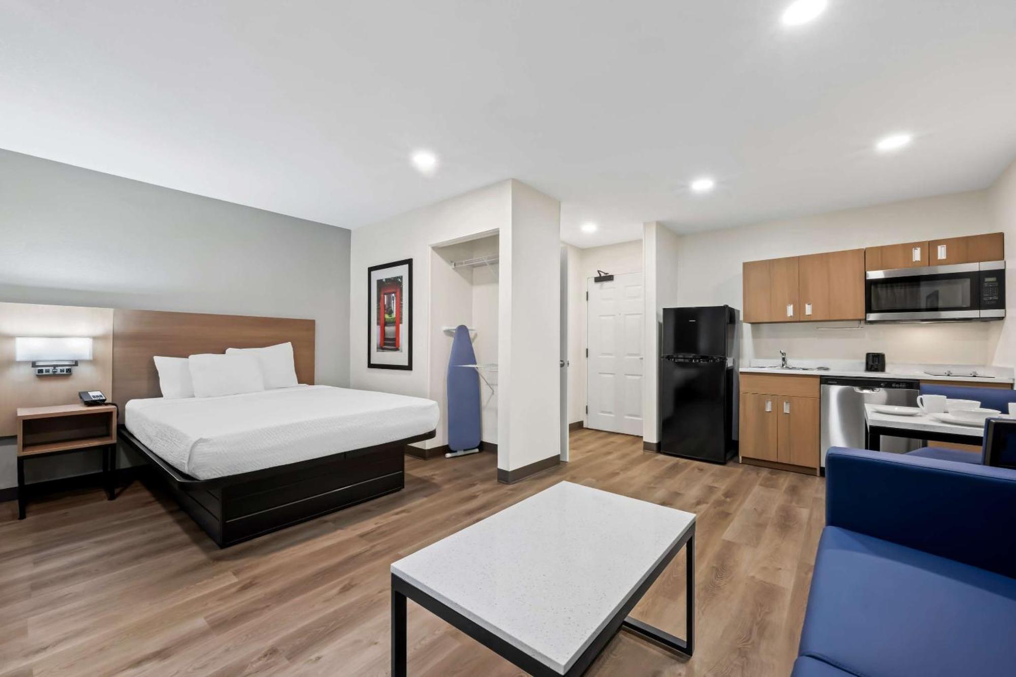 Mainstay Suites Raleigh North Exterior foto